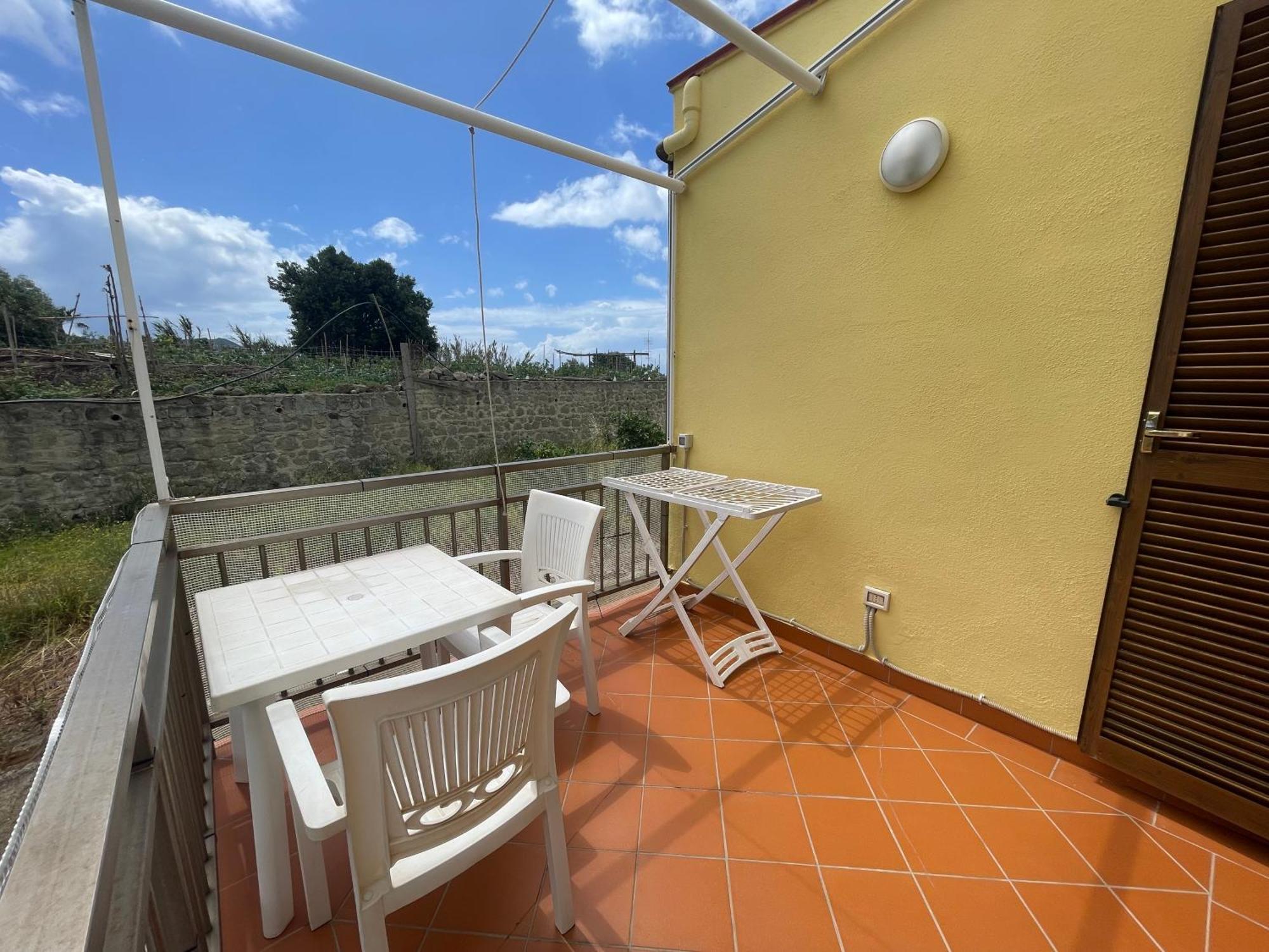 Residence Andrea A Mare Форио Экстерьер фото