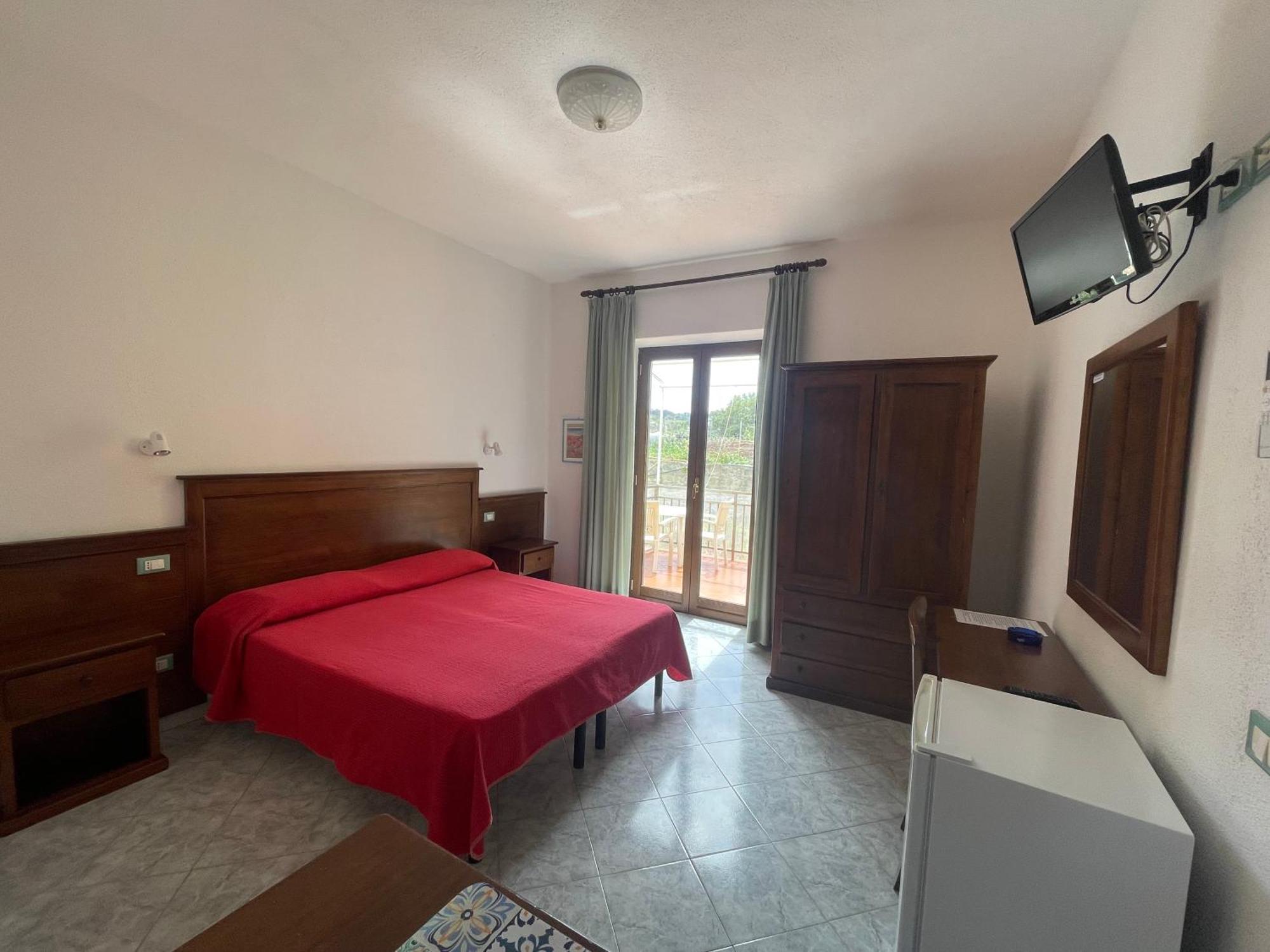 Residence Andrea A Mare Форио Экстерьер фото