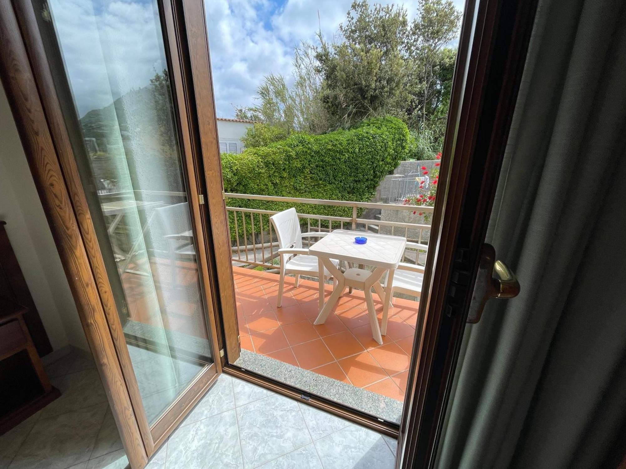 Residence Andrea A Mare Форио Экстерьер фото