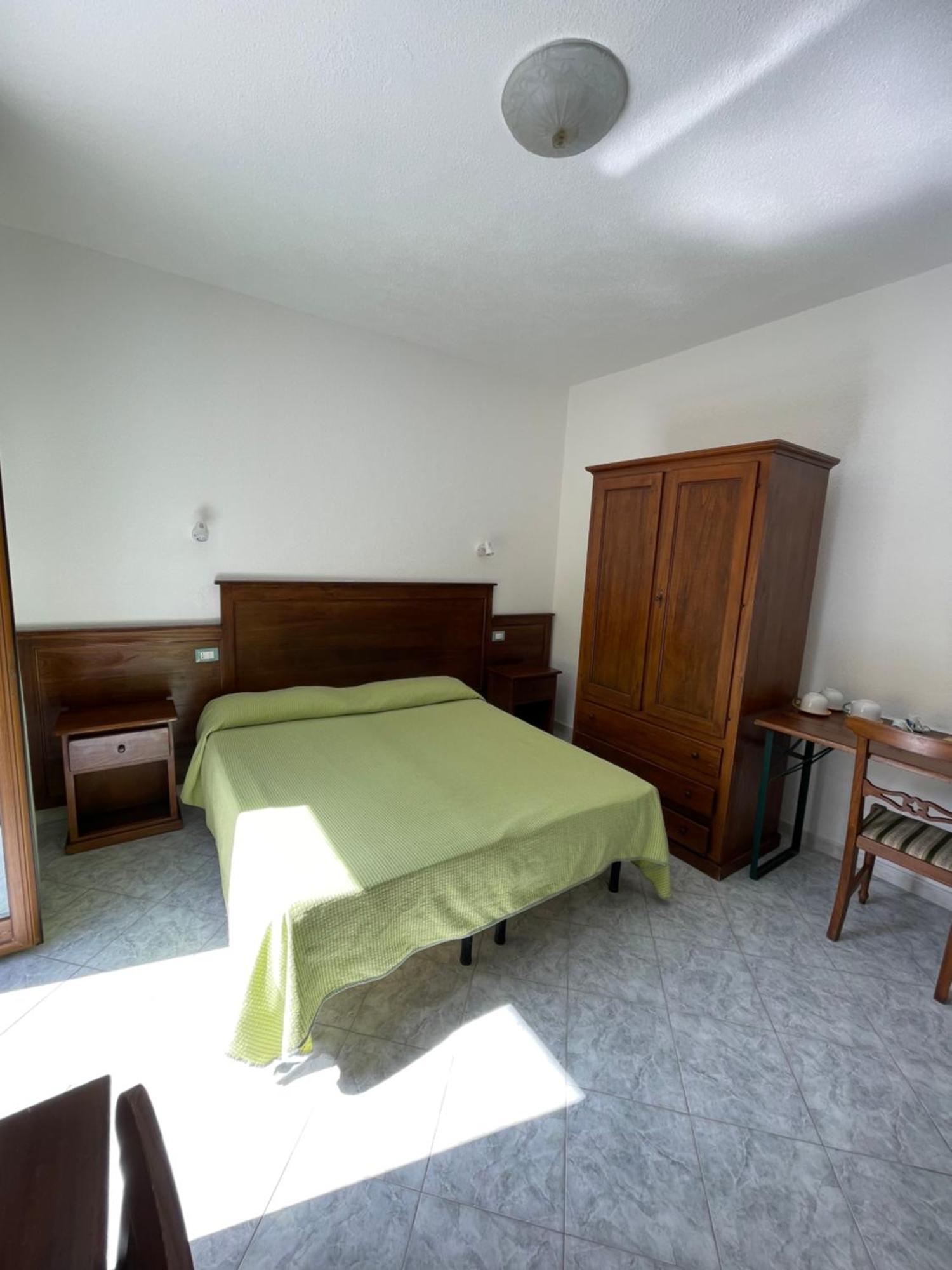Residence Andrea A Mare Форио Экстерьер фото