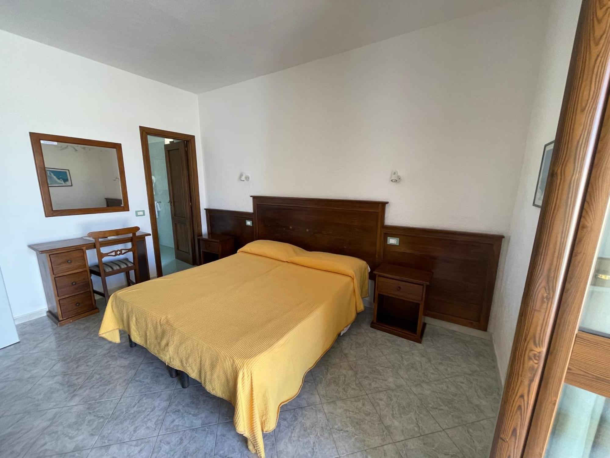 Residence Andrea A Mare Форио Экстерьер фото
