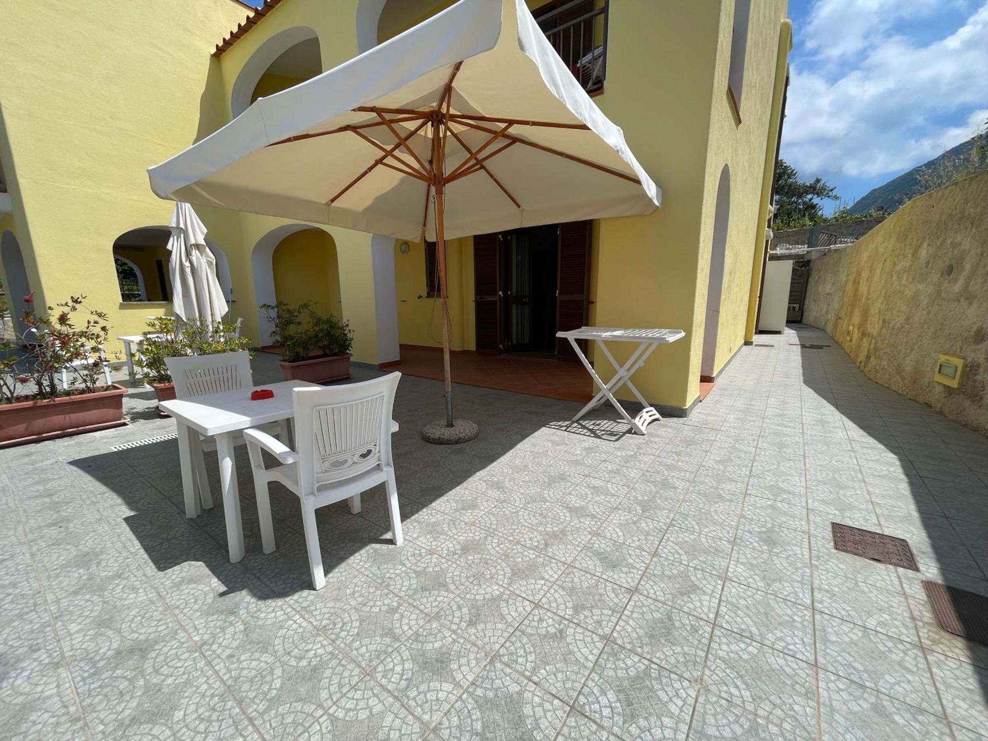 Residence Andrea A Mare Форио Экстерьер фото